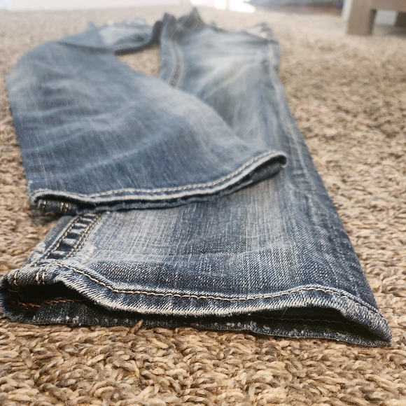 Rock Revival Jeans and Taylor Boyfriend Cropped Jean - Picture 2 of 7